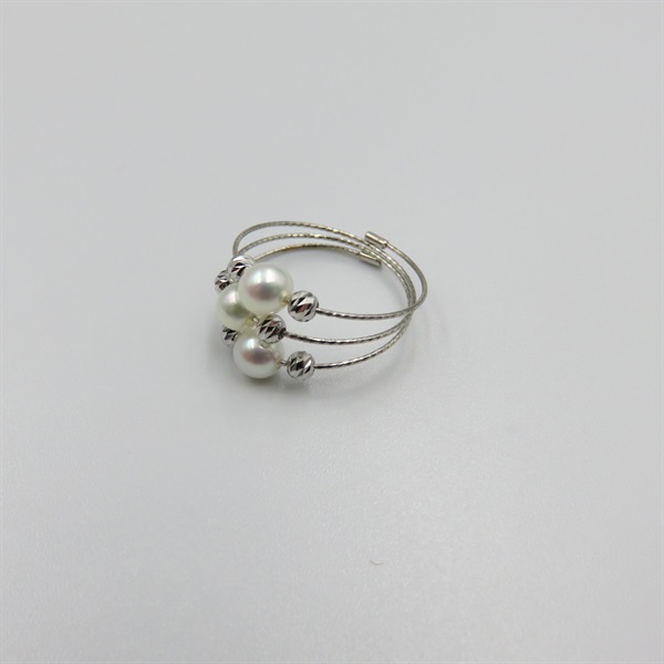 【7月のおすすめ商品】パールリング（4.0mm K18ホワイトゴールド）